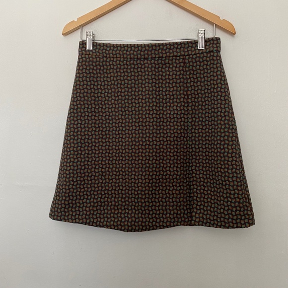 Common Zhang Patterned Wool Feel Dark Academia Mini Skirt - Picture 1 of 3